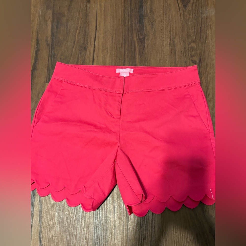 -SOLD- Isaac Mizrahi Hot Pink Scalloped Hem High Waist Shorts